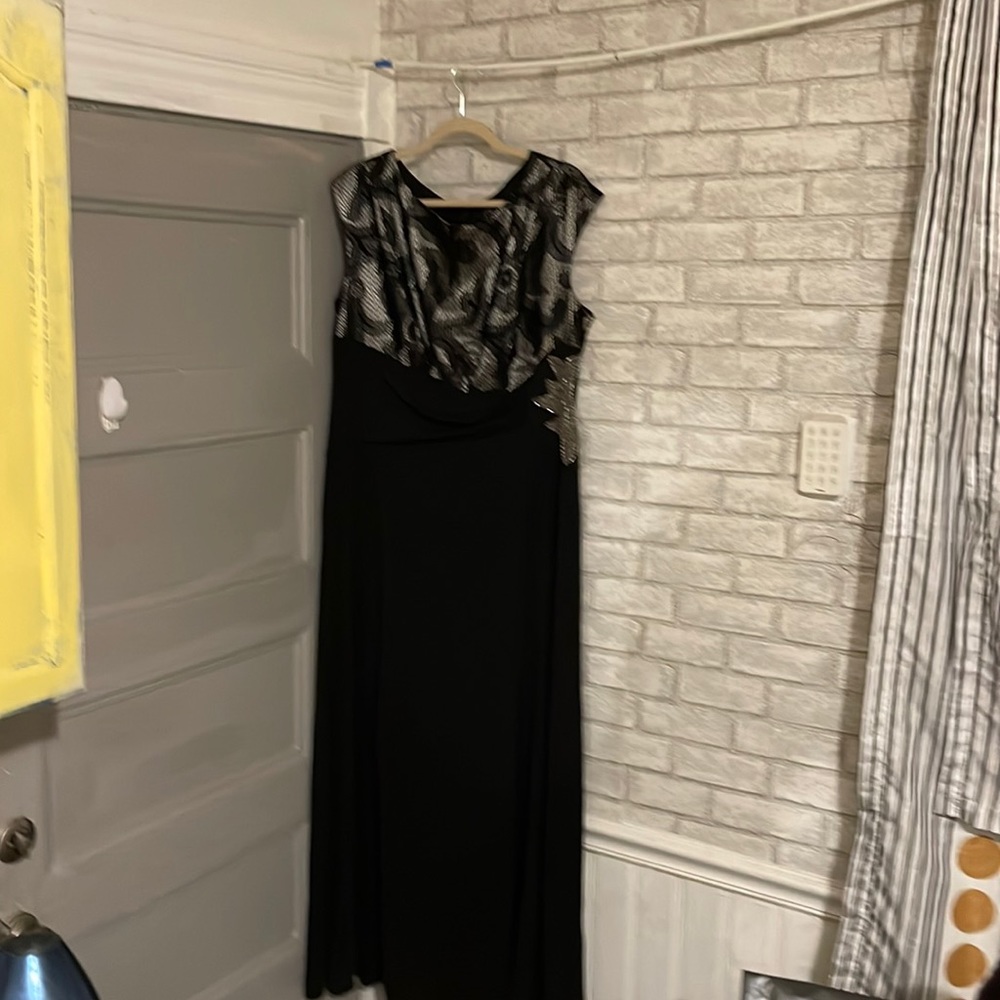 Sangria Woman Black Evening Gown size 18
